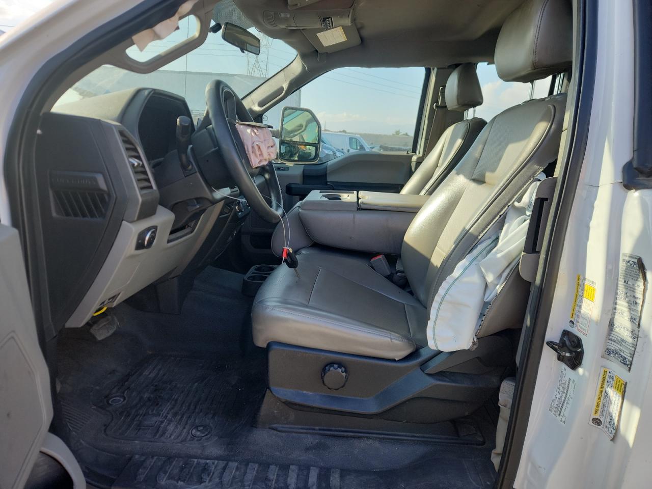 2019 Ford F 250 Utility / Service Truck - Image 7