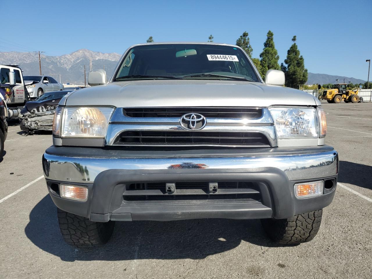 2002 Toyota 4Runner Sr5 - Image 5
