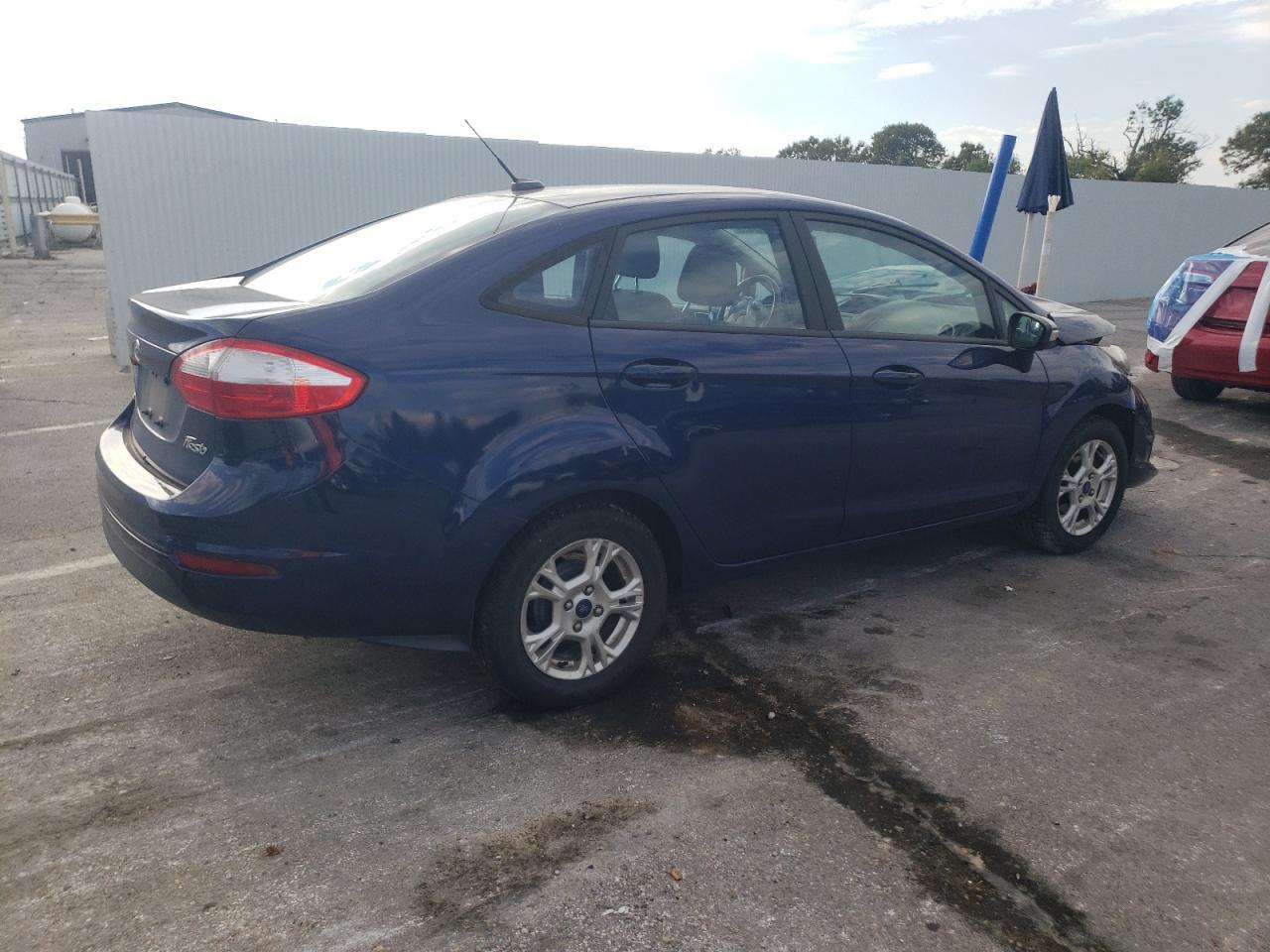 2016 Ford Fiesta Se - Image 3