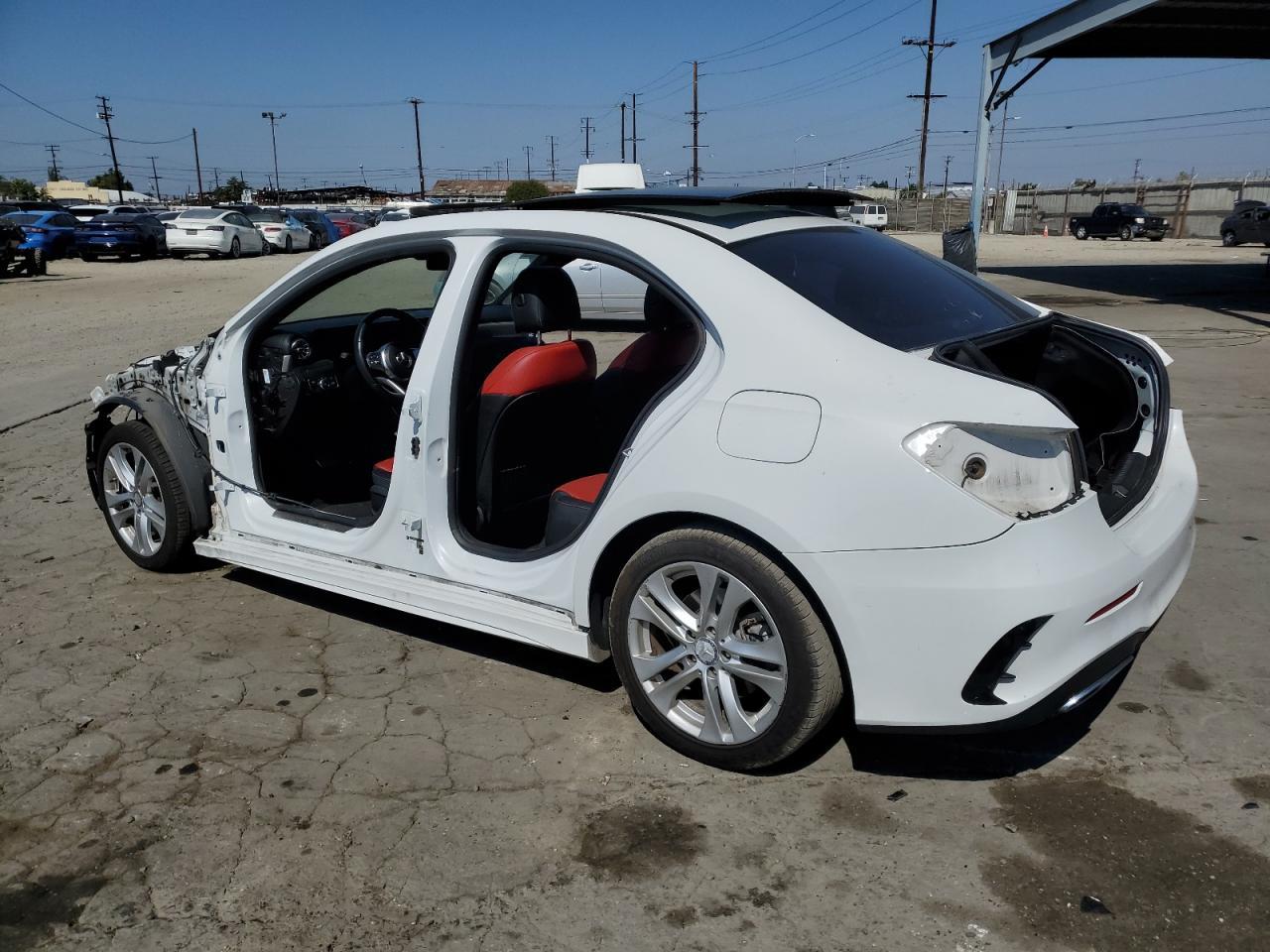 2020 Mercedes-Benz A 220 - Фото 2