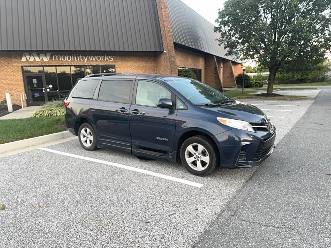 2018 Toyota Sienna Le