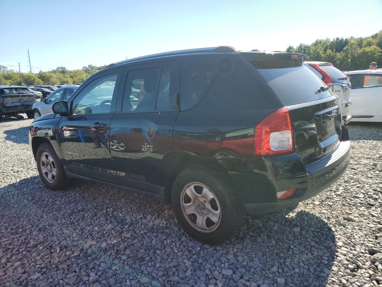 2013 Jeep Compass Latitude - Фото 2