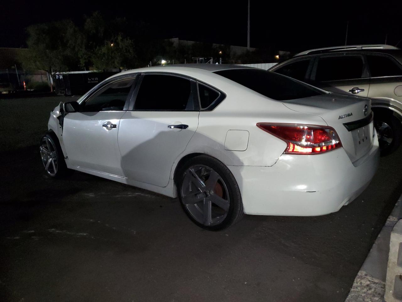 2013 Nissan Altima 2.5 - Фото 2