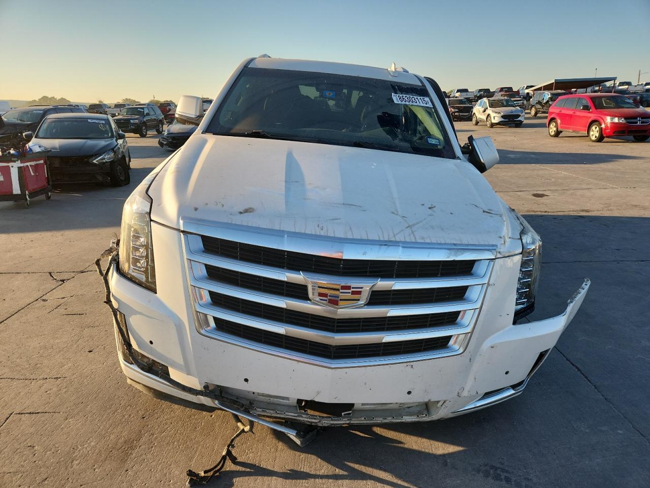 2019 Cadillac Escalade Premium Luxury - Image 5