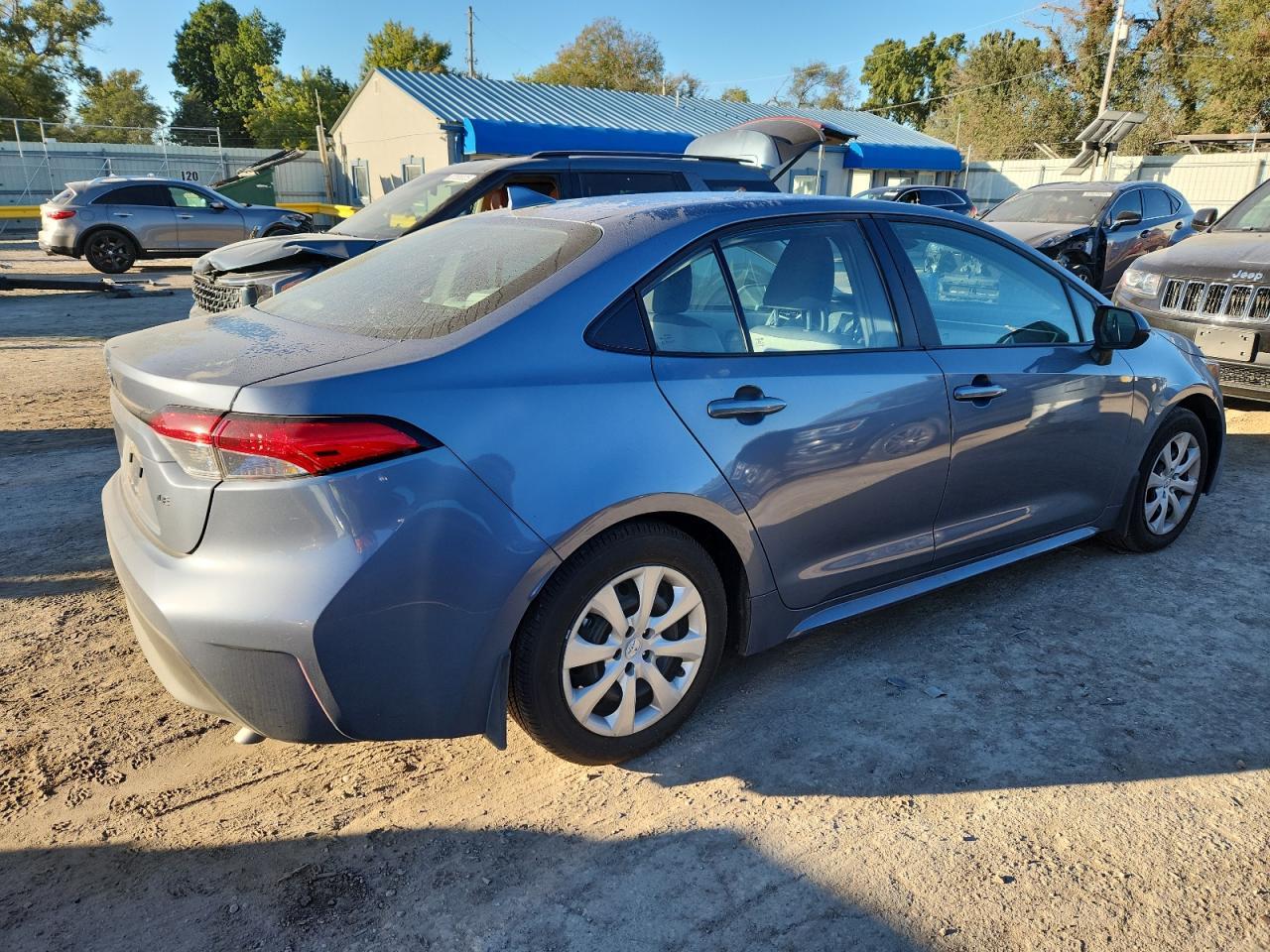 2025 Toyota Corolla Le - Фото 3