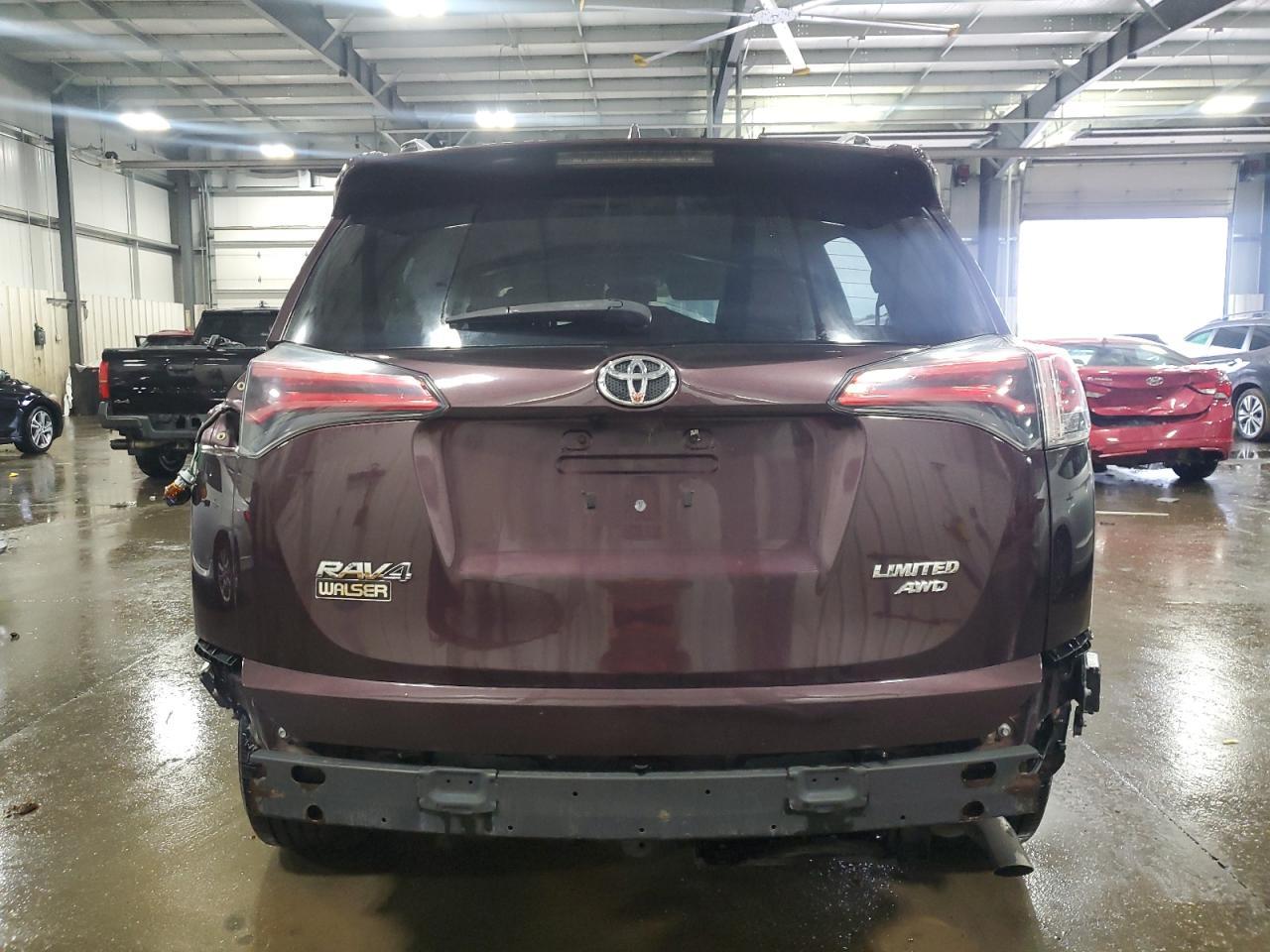 2017 Toyota Rav4 Limited - Фото 6
