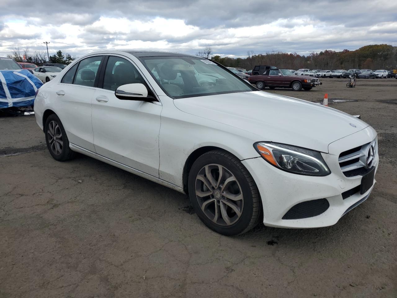2016 Mercedes-Benz C 300 4Matic - Фото 4