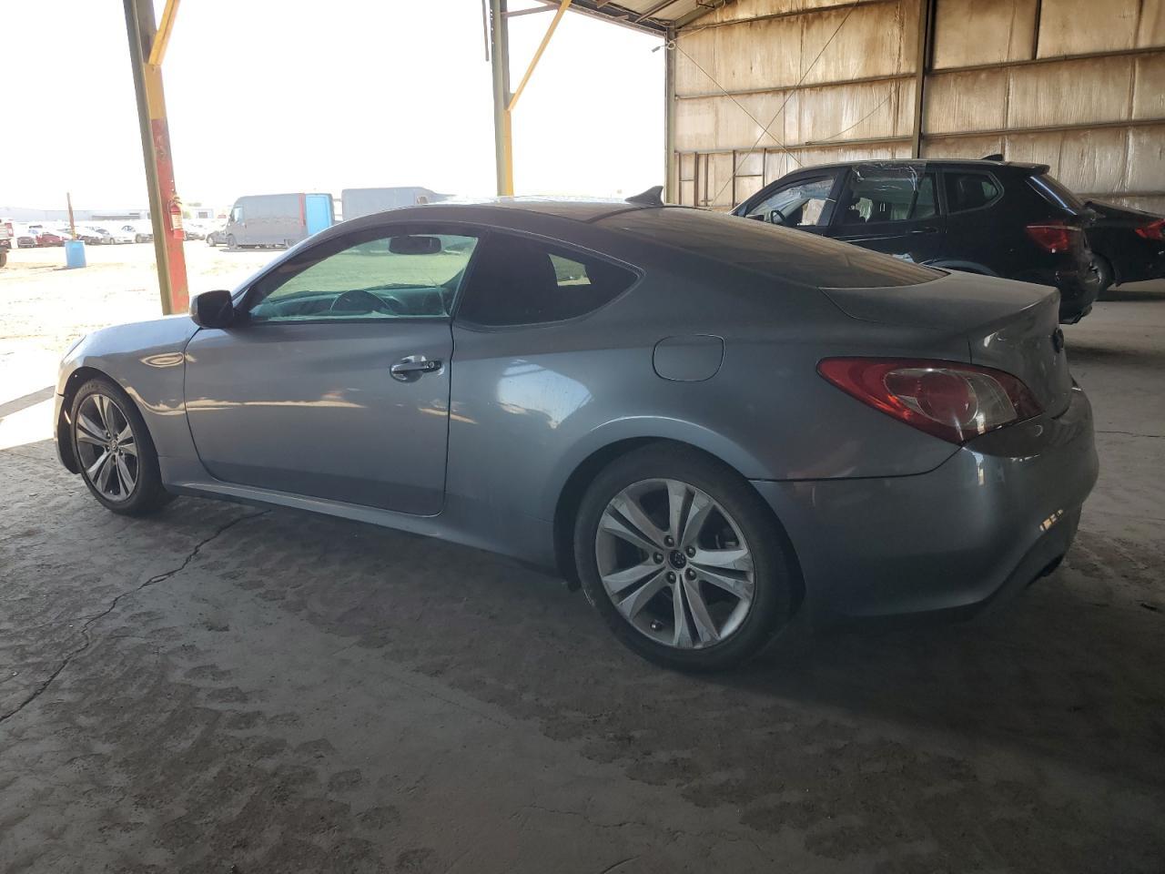 2012 Hyundai Genesis Coupe 2.0T - Фото 2