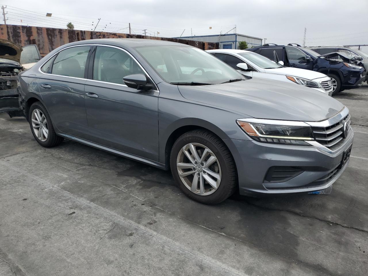 2020 Volkswagen Passat Se - Фото 4