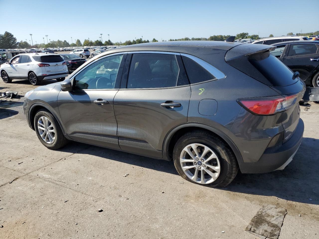 2020 Ford Escape Se - Фото 2