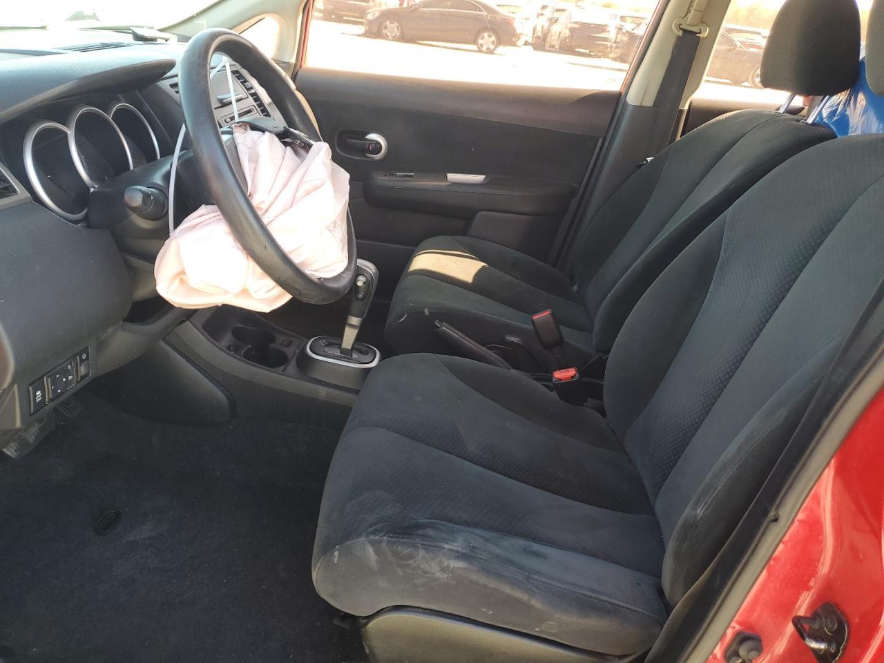 2012 Nissan Versa S - Фото 7