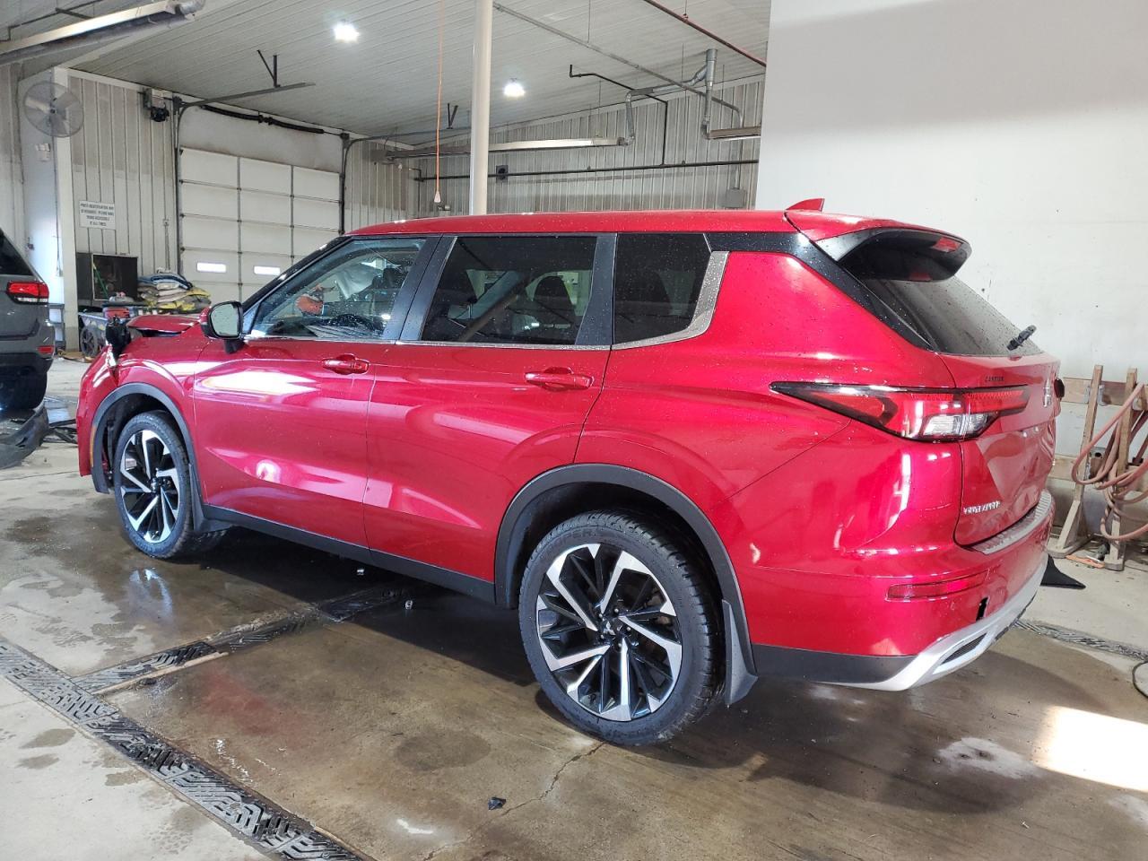 2022 Mitsubishi Outlander Se - Фото 2