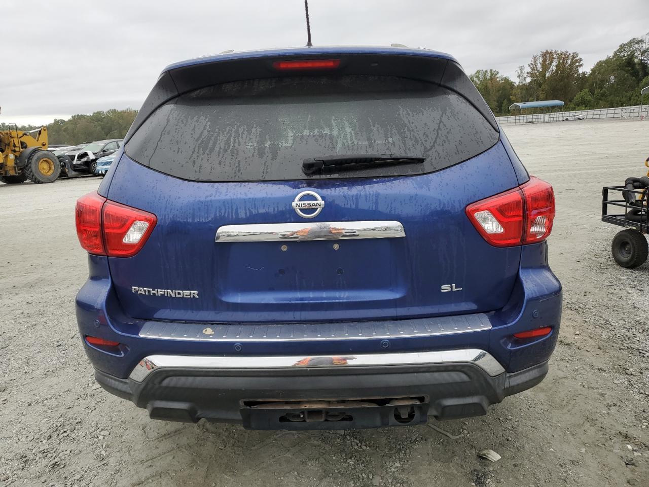 2017 Nissan Pathfinder S - Фото 6