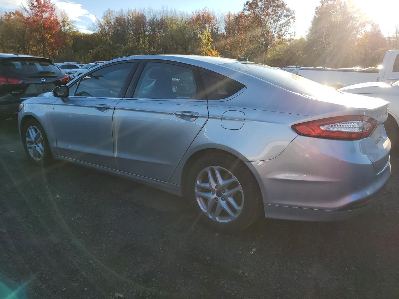 2016 Ford Fusion Se - Фото 2