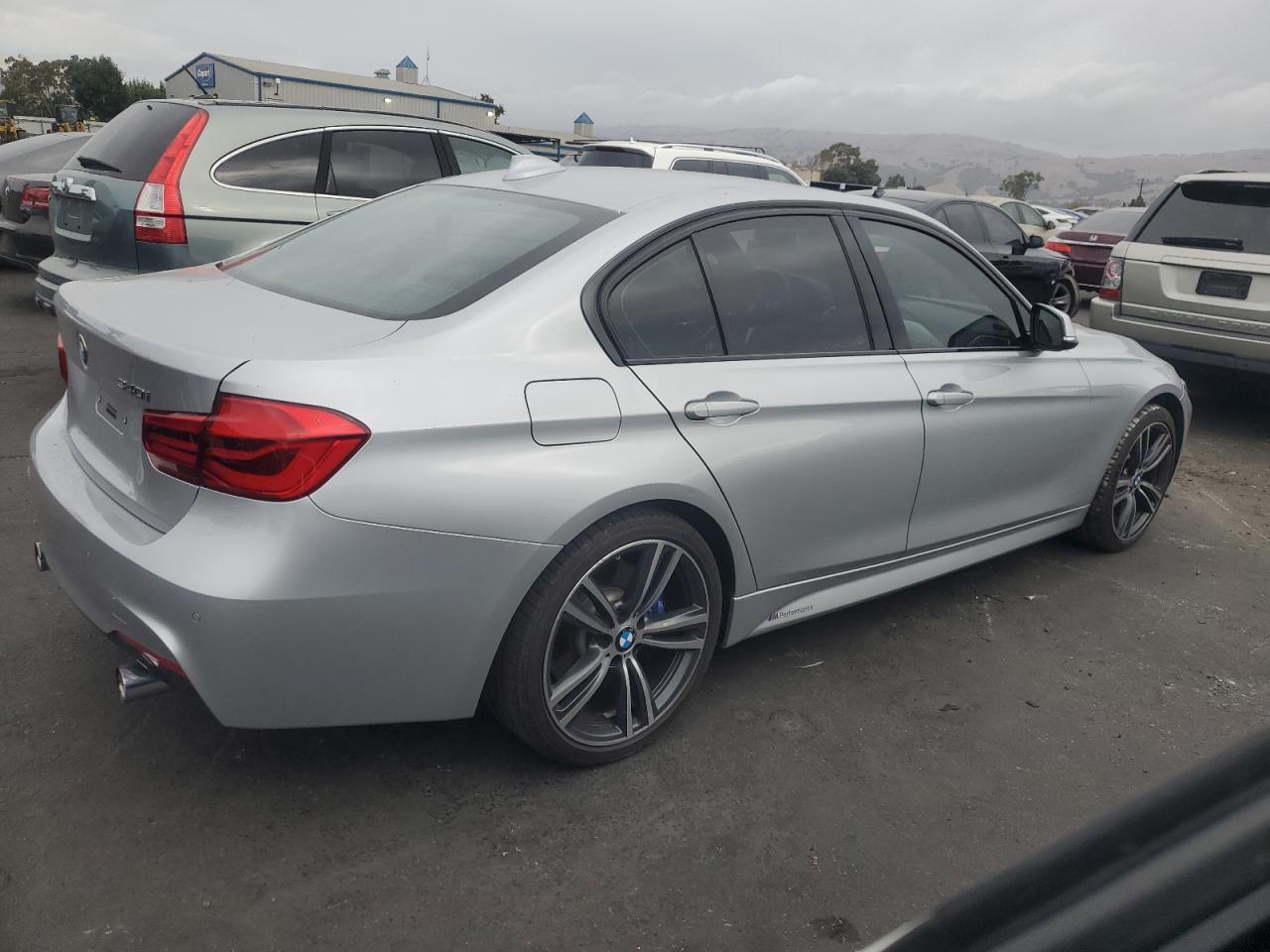 2016 BMW 340 I - Фото 3