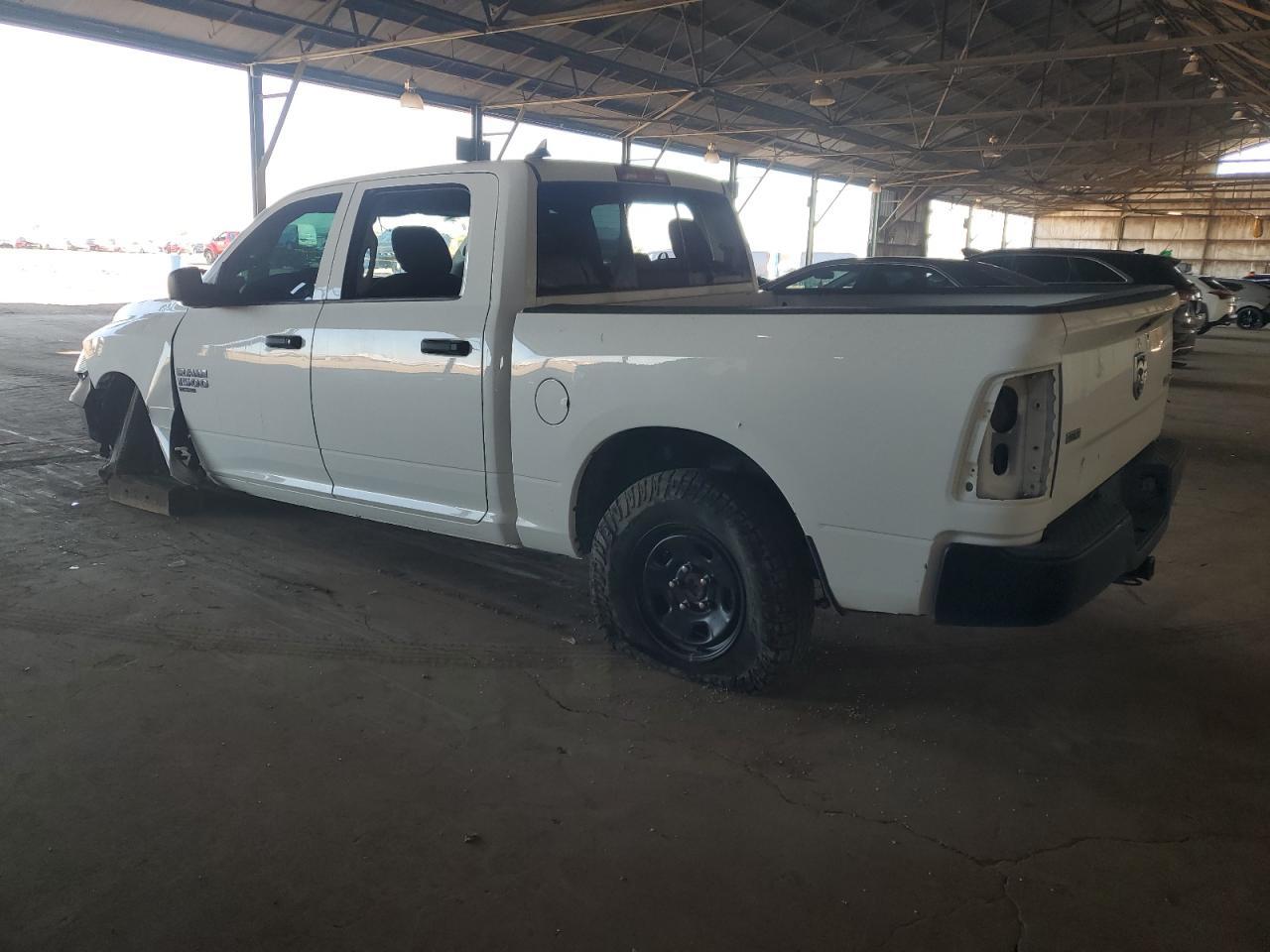 2023 Ram 1500 Classic Slt - Фото 2