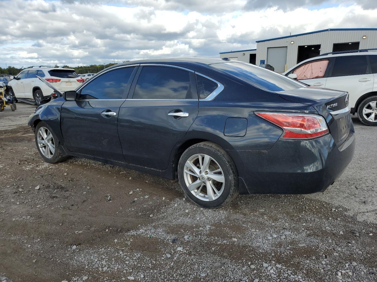 2015 Nissan Altima 2.5 - Фото 2