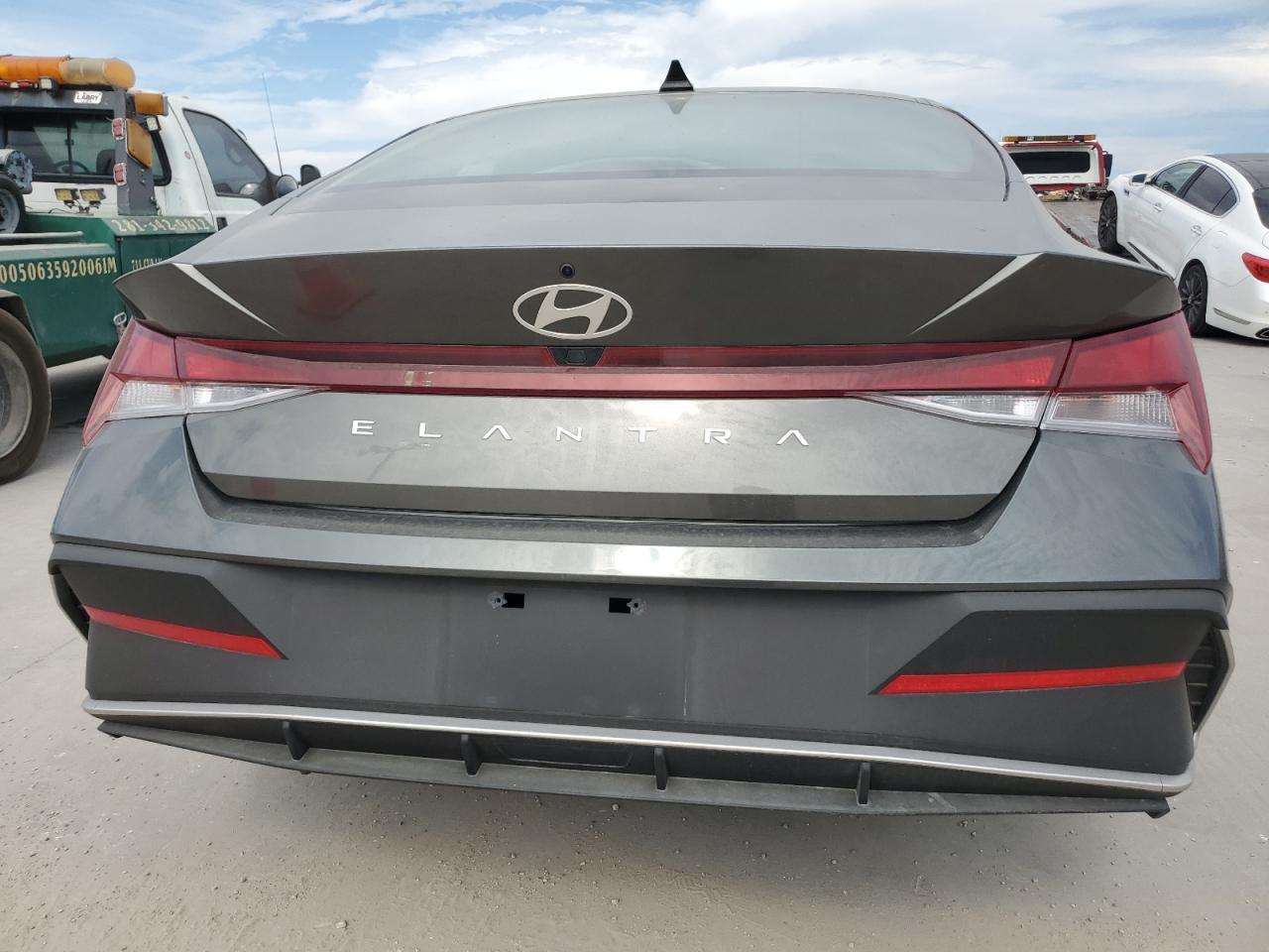 2024 Hyundai Elantra Sel - Фото 6