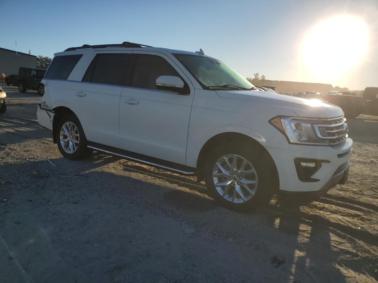 2021 Ford Expedition Xlt - Фото 4