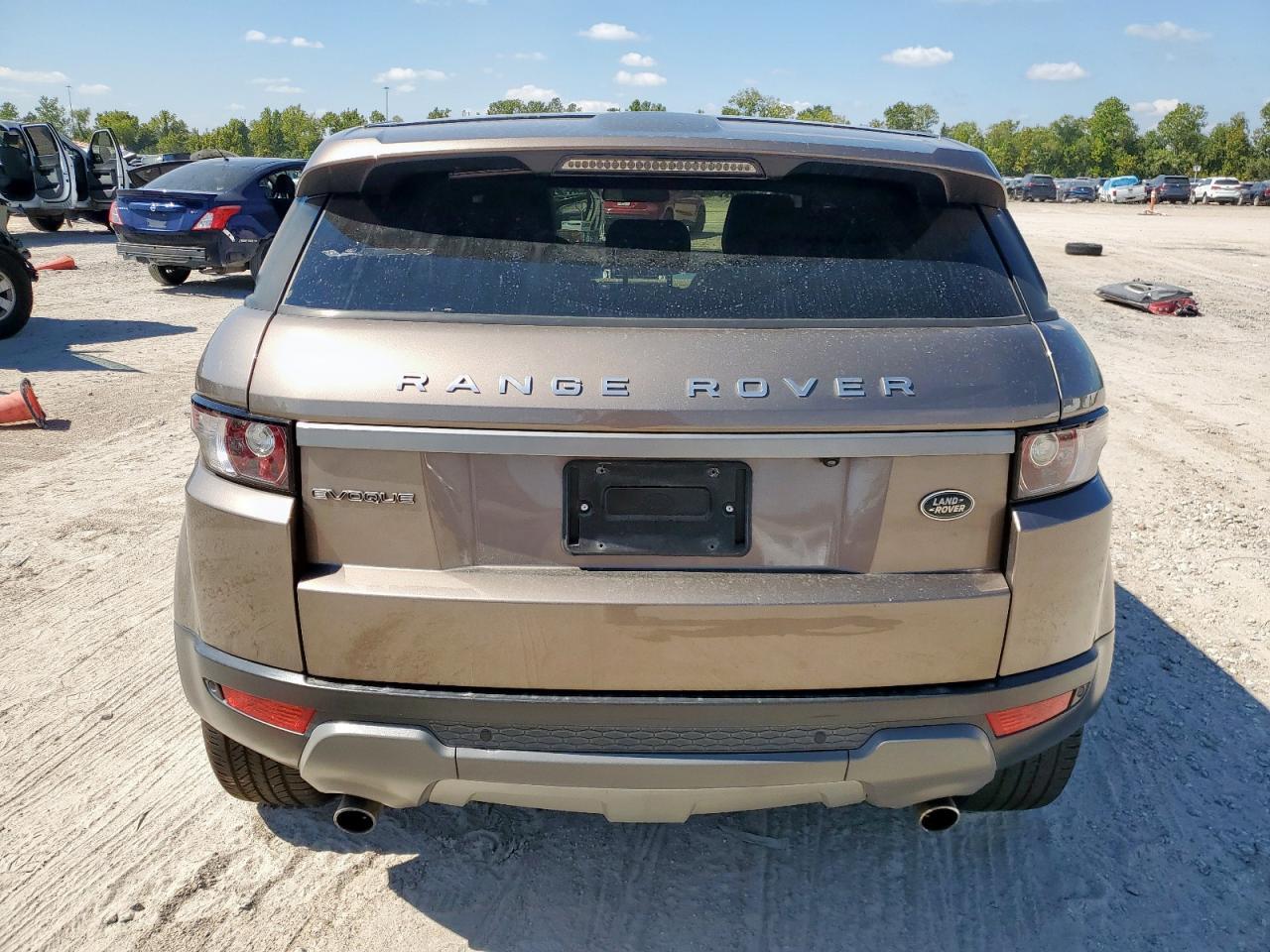 2015 Land Rover Range Rover Evoque Pure Plus - Image 6