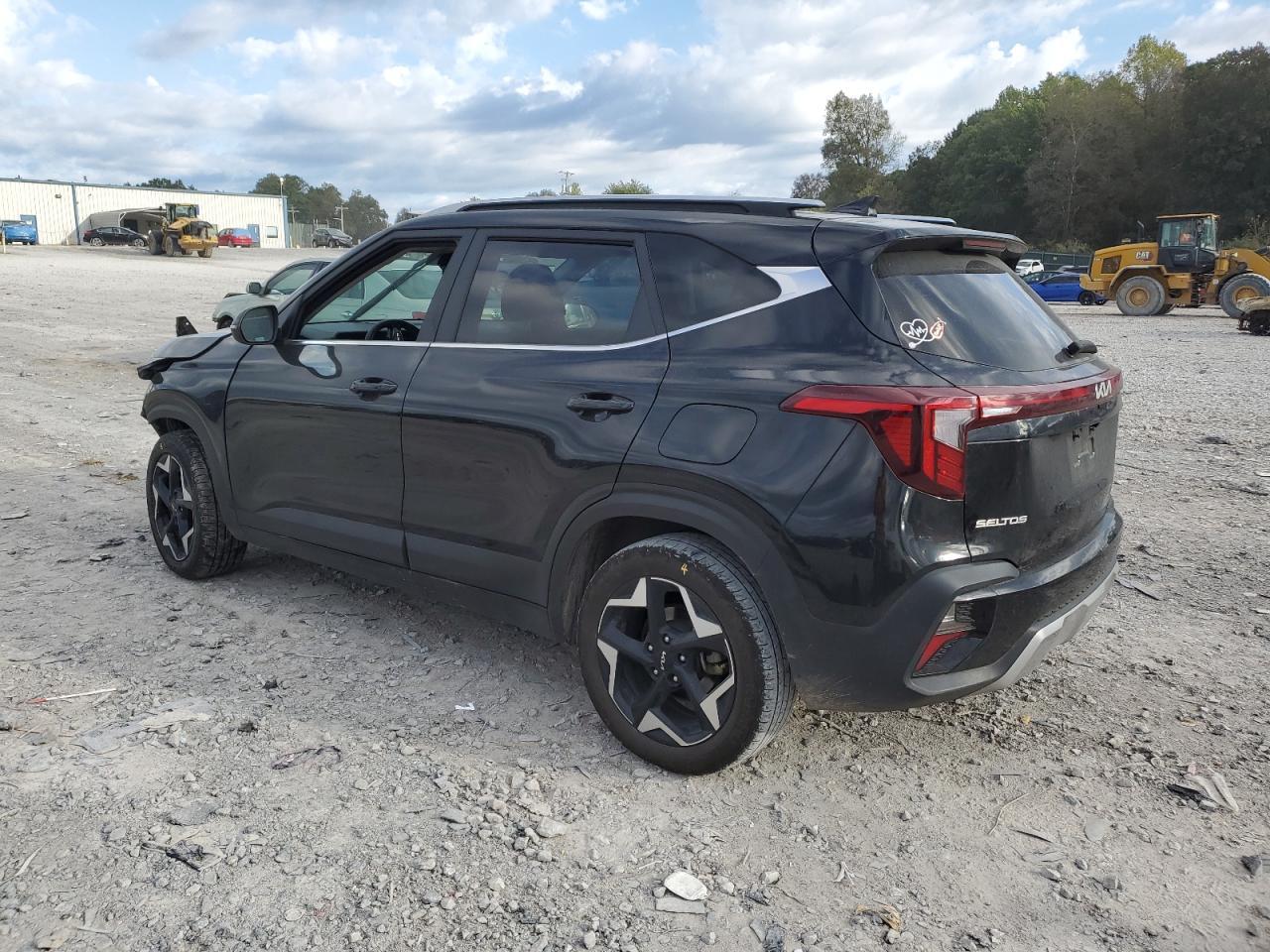 2024 Kia Seltos Ex - Image 2