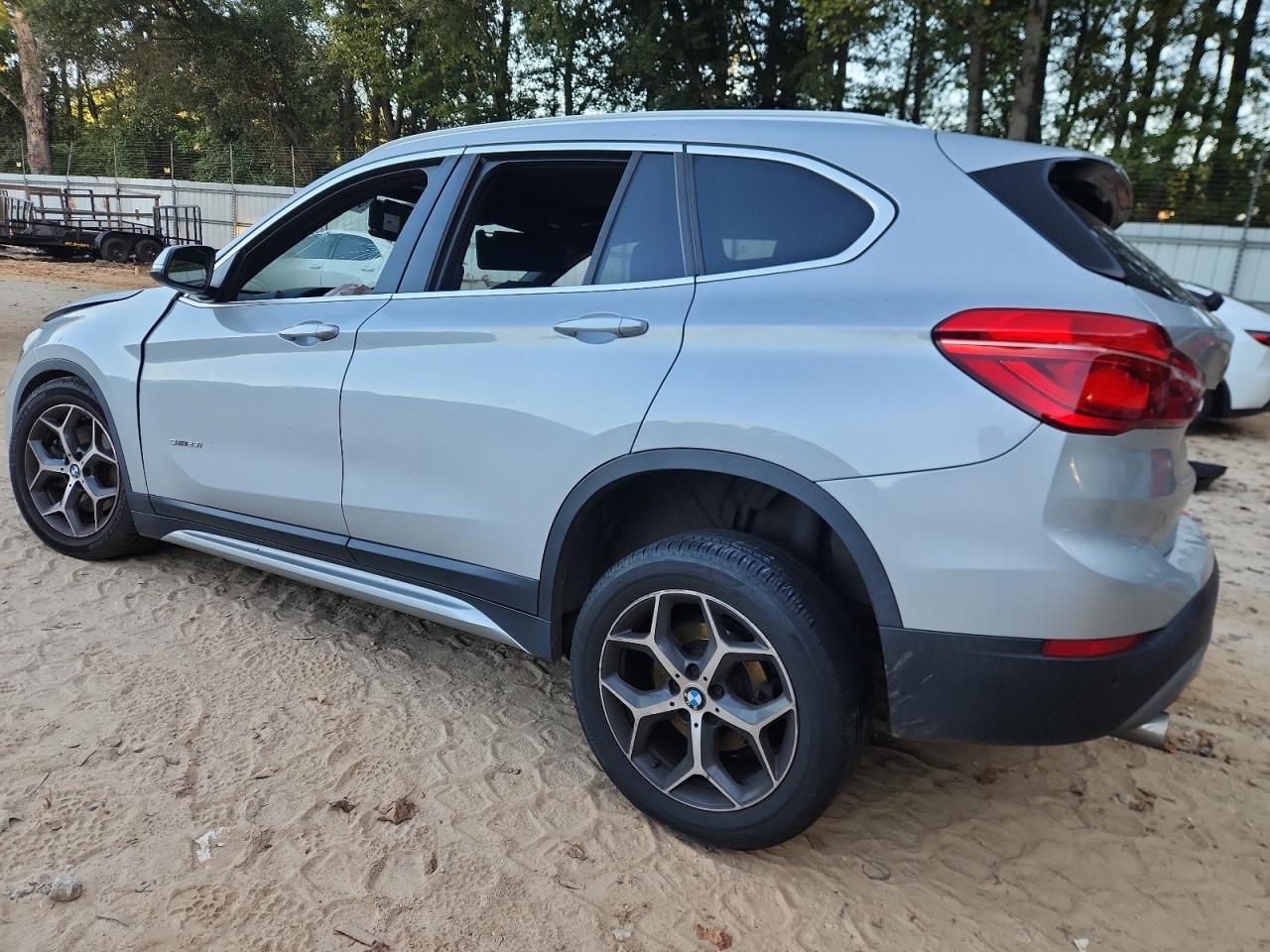 2018 BMW X1 Sdrive28I - Фото 2