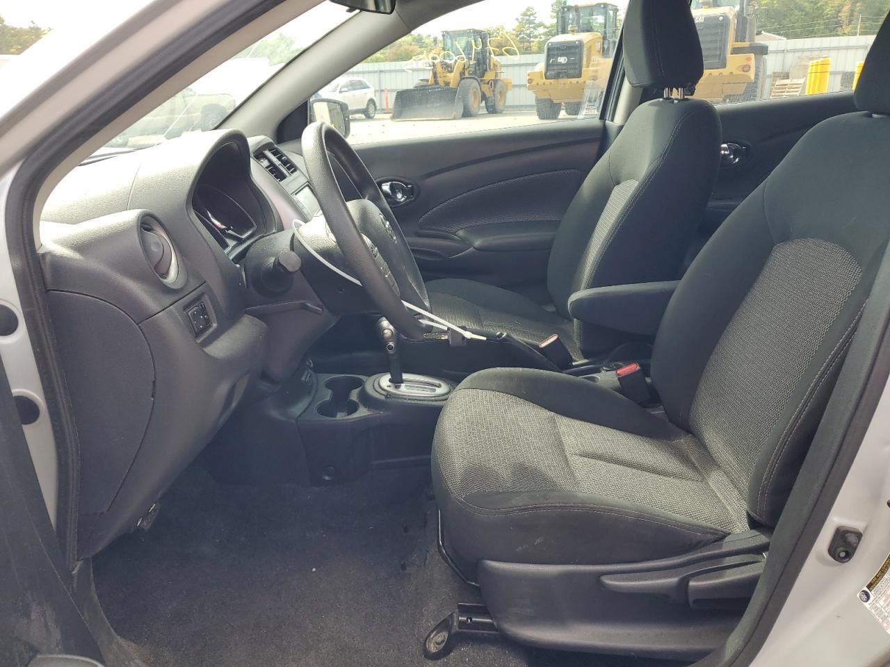 2019 Nissan Versa S - Фото 7