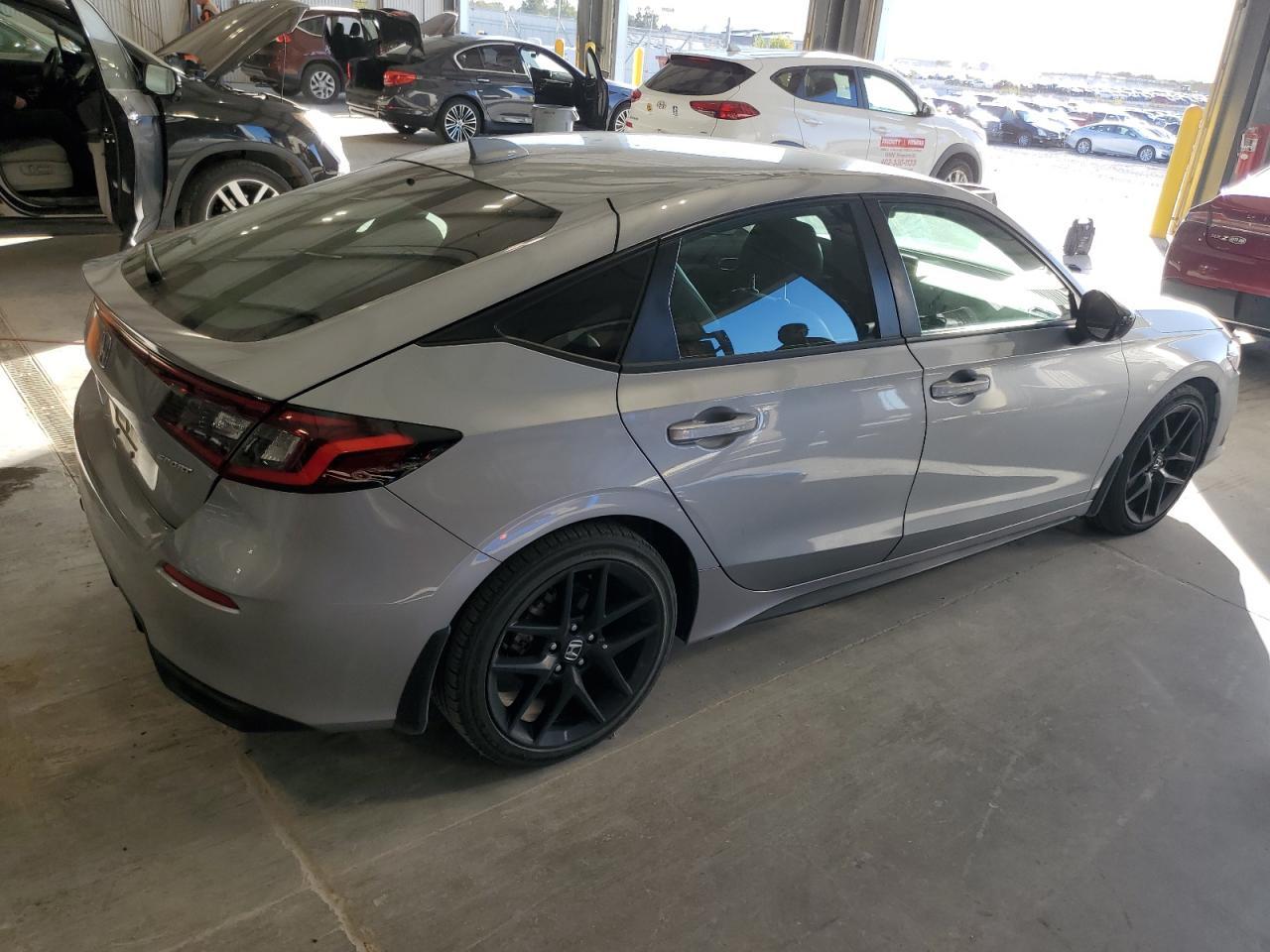 2023 Honda Civic Sport - Image 3