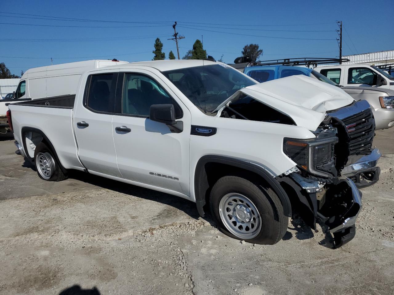 2025 GMC Sierra C1500 - Фото 4
