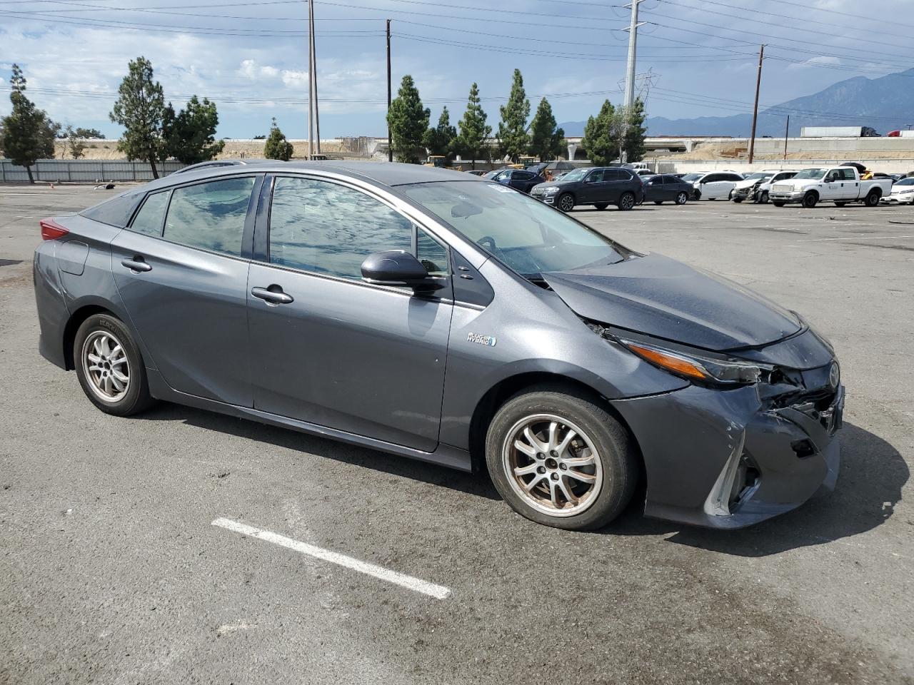 2017 Toyota Prius Prime - Фото 4