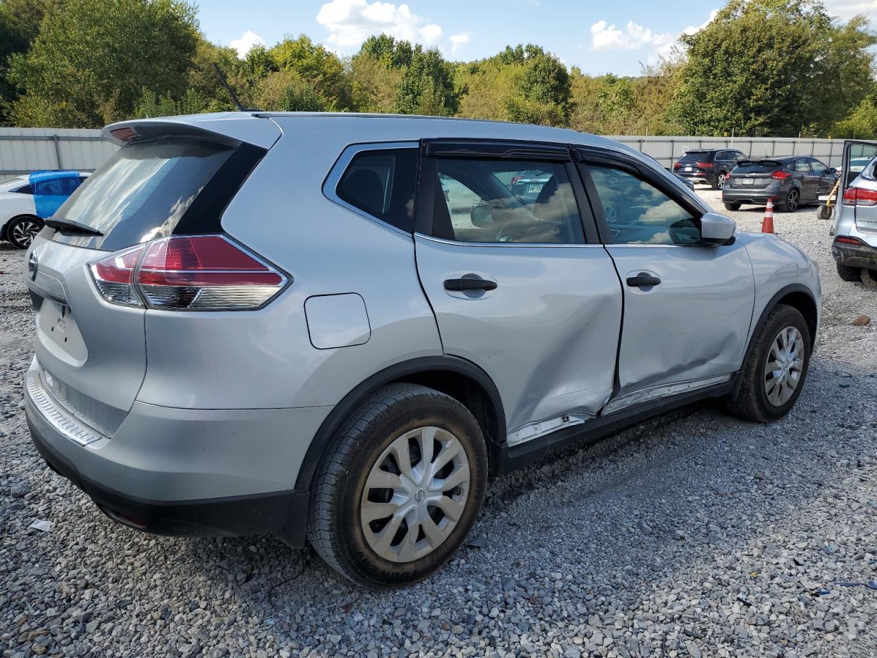 2016 Nissan Rogue S - Фото 3