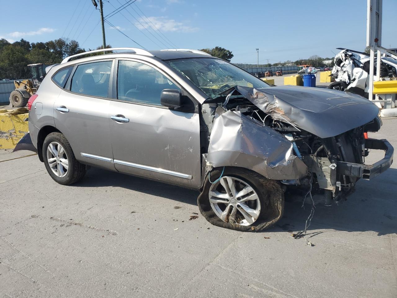 2015 Nissan Rogue Select S - Image 4