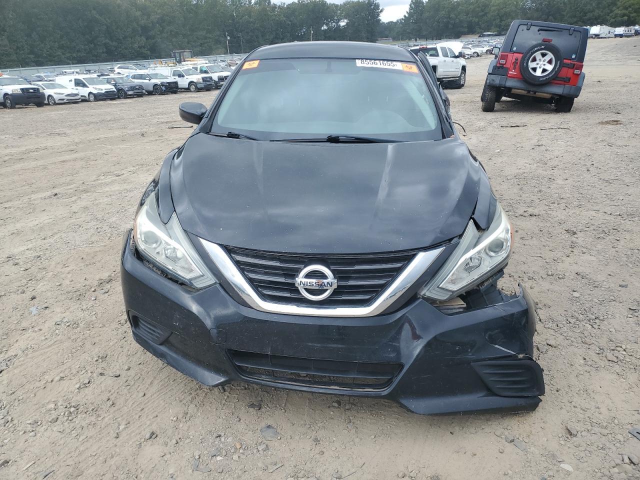 2016 Nissan Altima 2.5 - Image 5