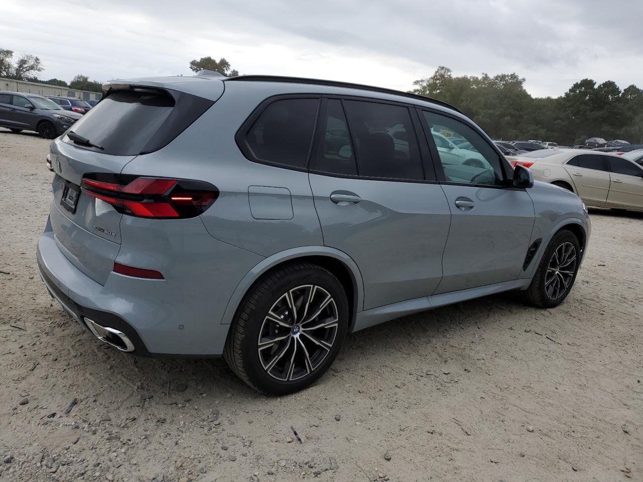 2024 BMW X5 xDrive50E - Фото 3