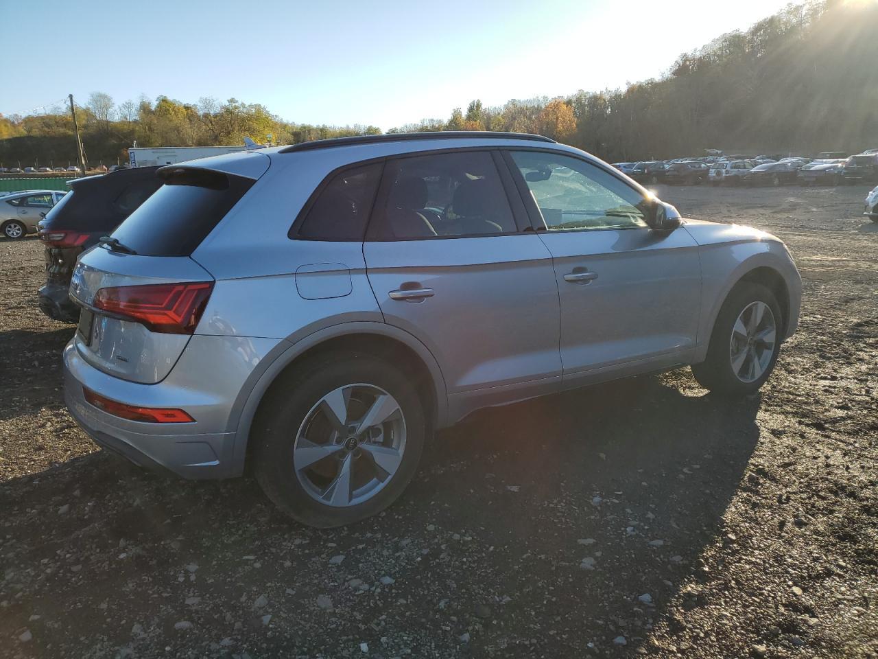2025 Audi Q5 Premium 40 - Фото 3