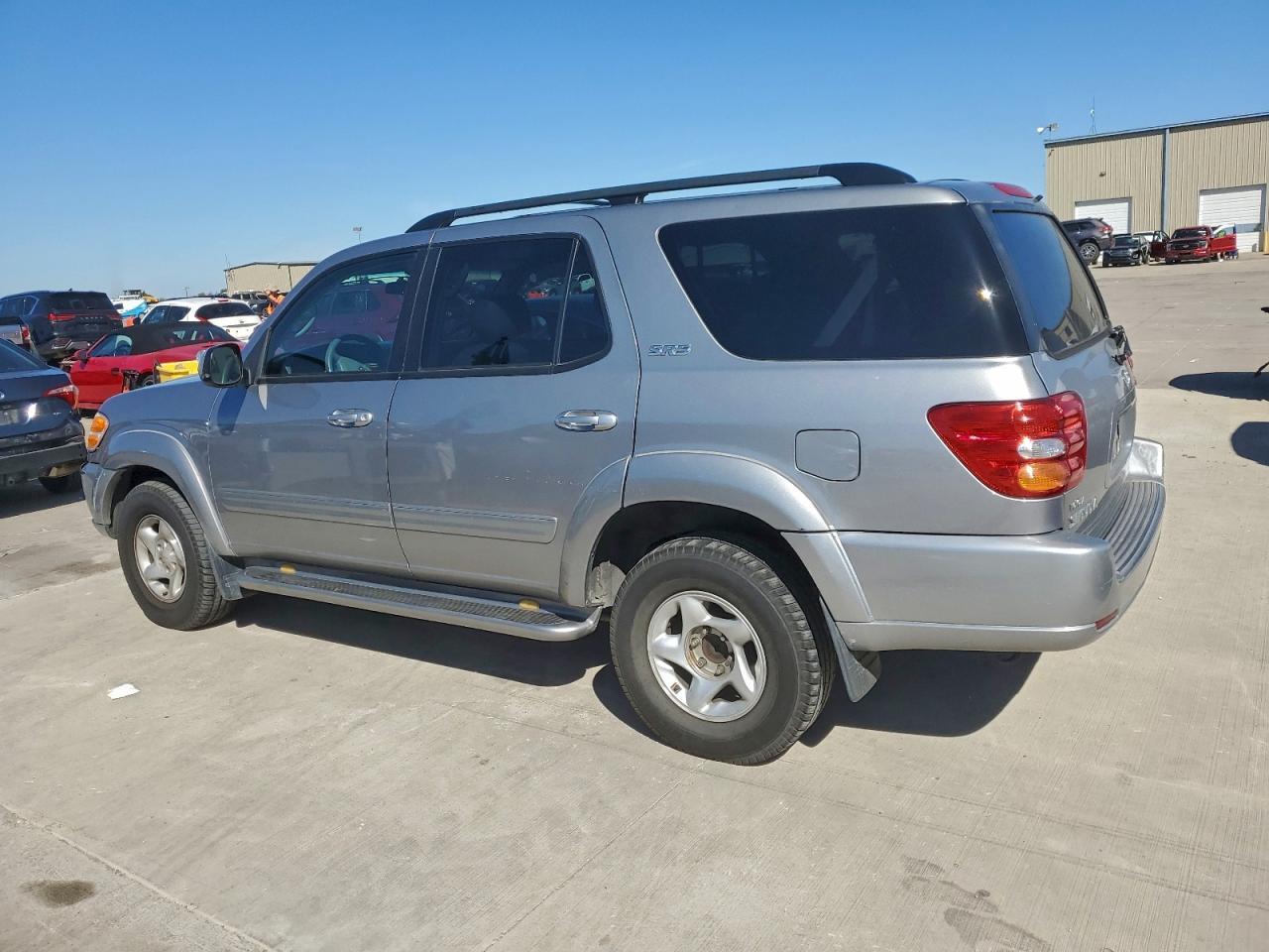 2003 Toyota Sequoia Sr5 - Фото 2