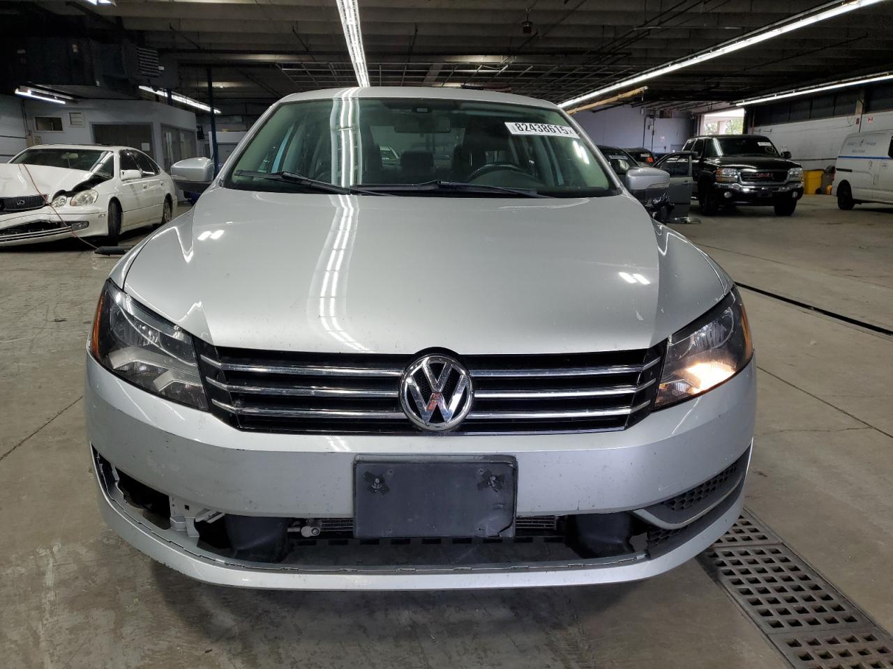 2014 Volkswagen Passat S - Image 5