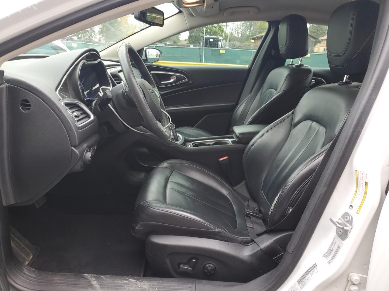 2016 Chrysler 200 C - Image 7