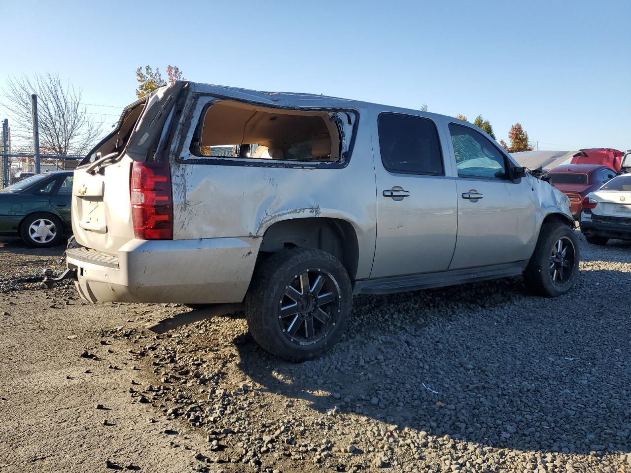 2007 Chevrolet Suburban K2500 - Фото 3