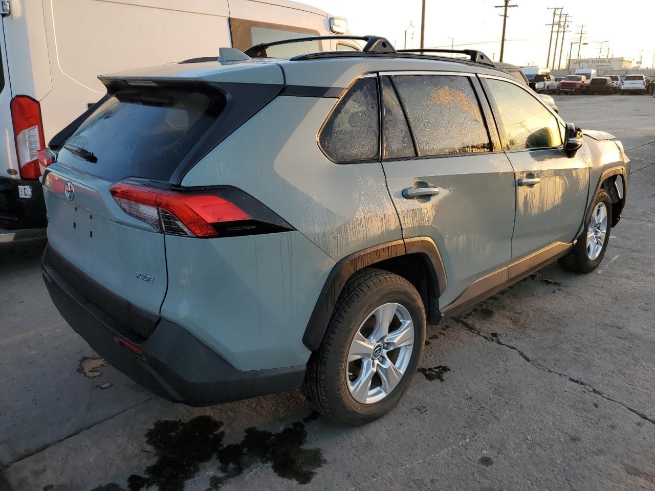 2019 Toyota Rav4 Xle - Фото 3