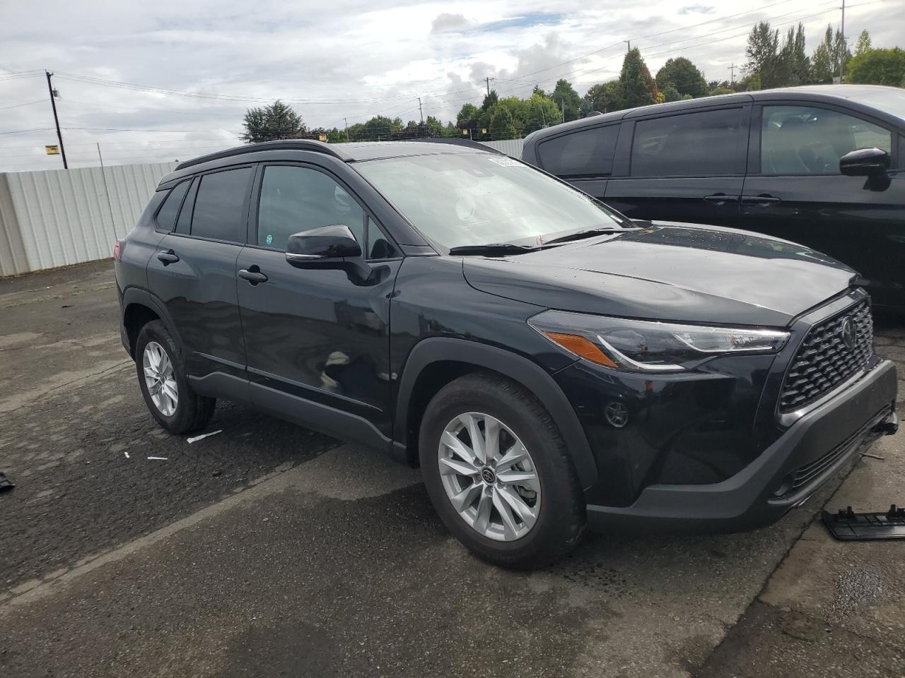 2022 Toyota Corolla Cross Le - Image 4