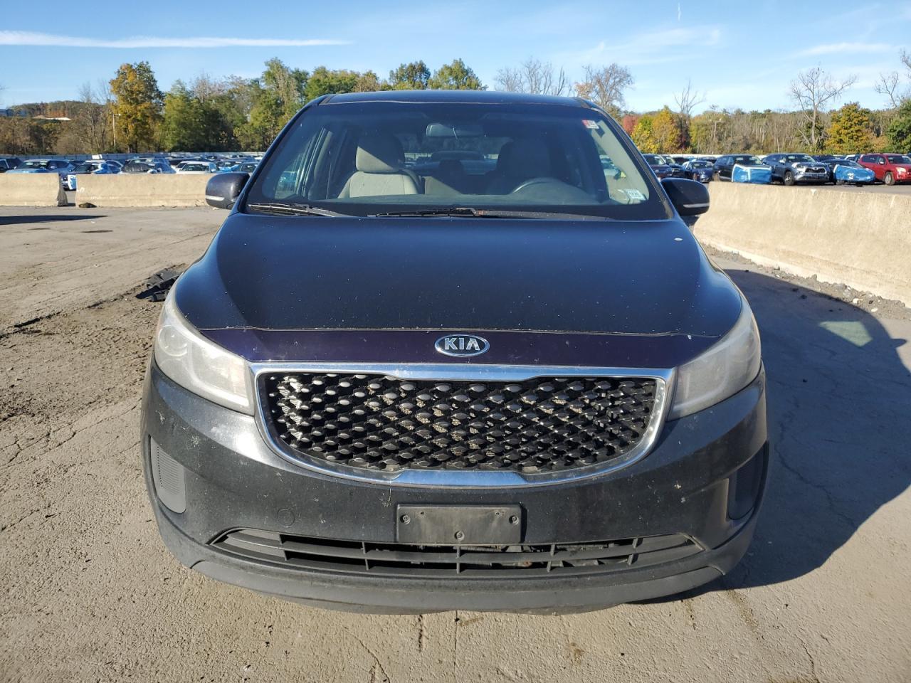 2017 Kia Sedona Lx - Image 5