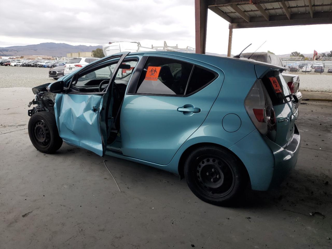 2013 Toyota Prius C - Фото 2