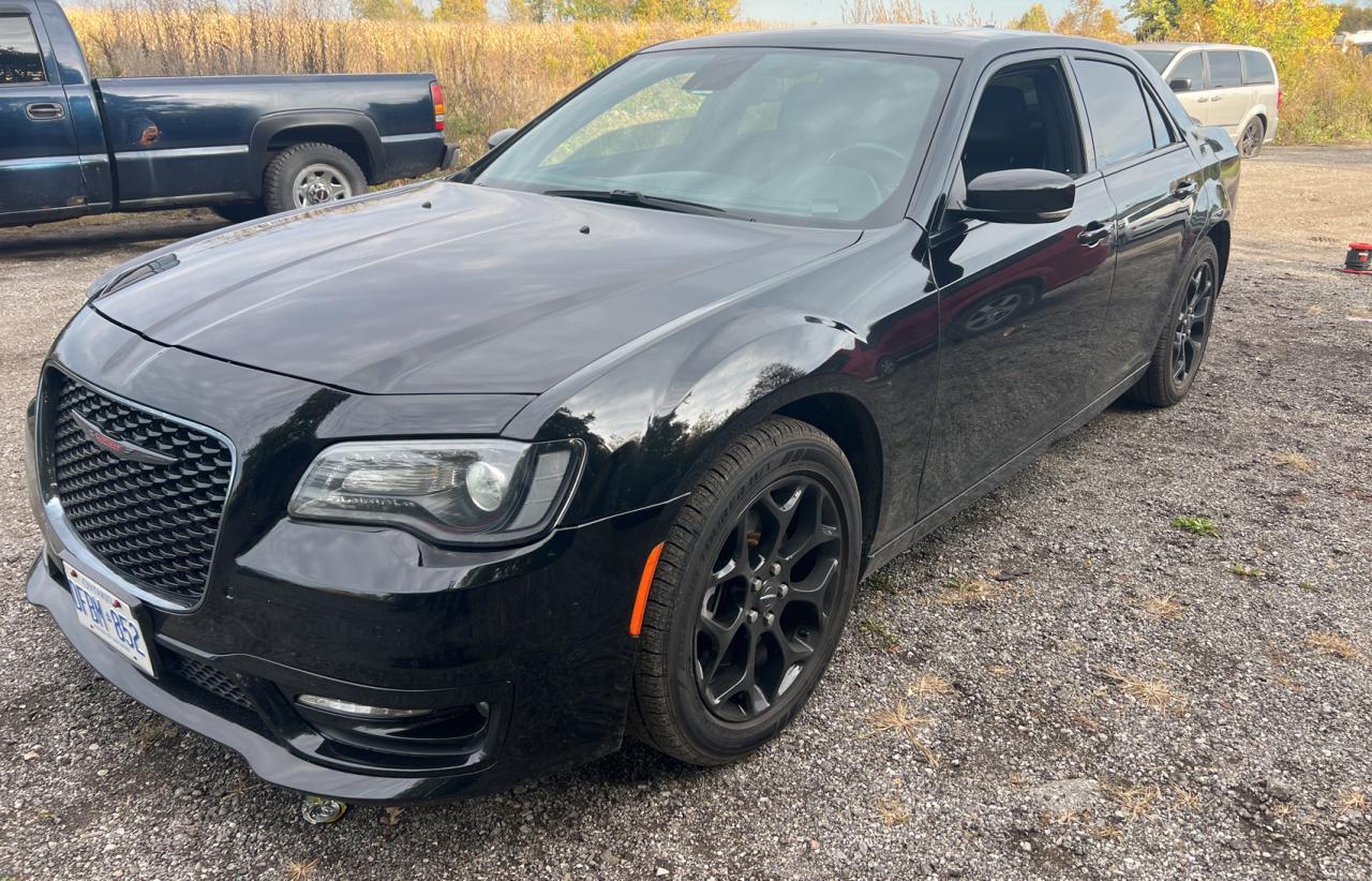 2022 Chrysler 300 S - Фото 2