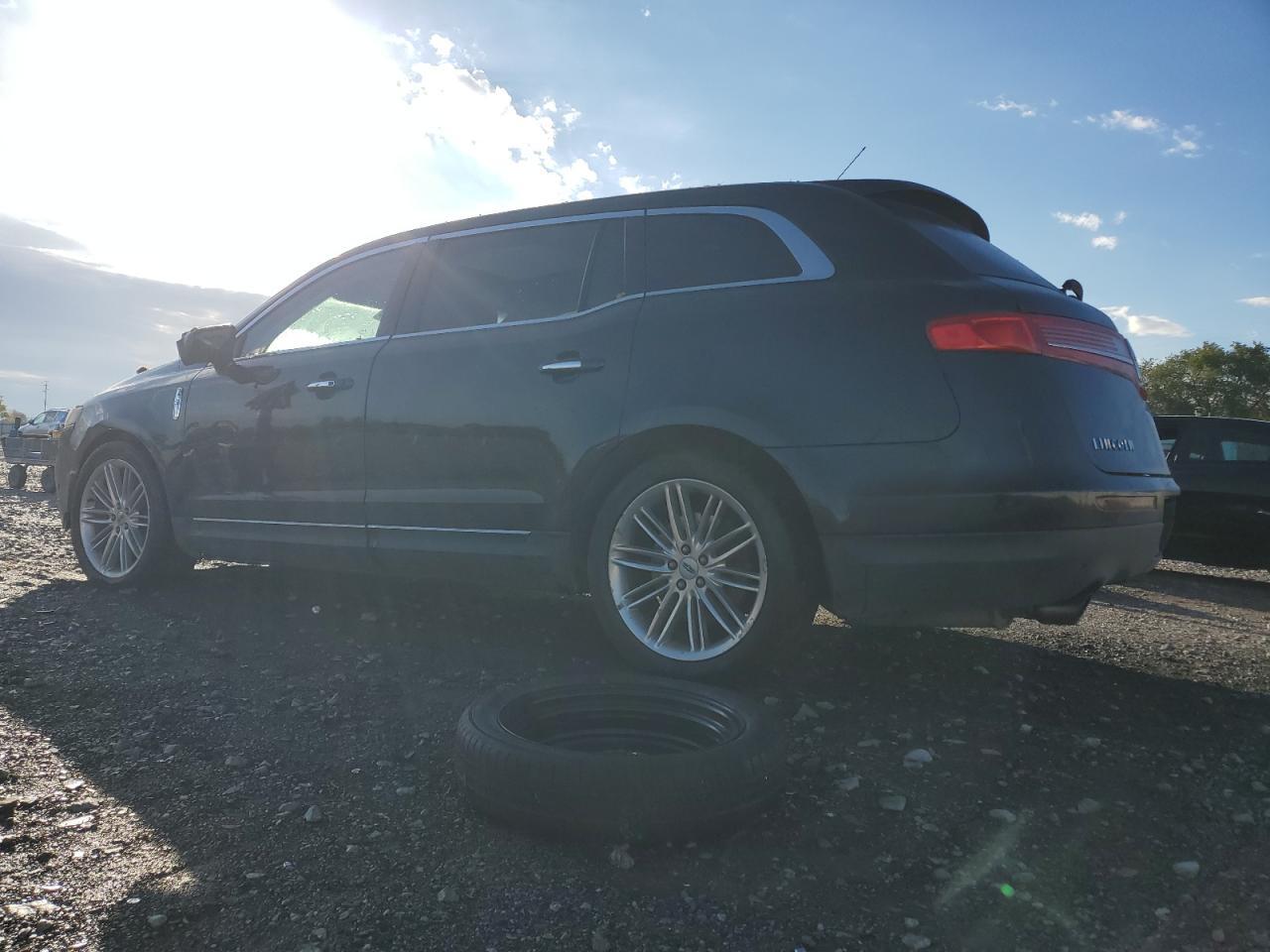 2013 Lincoln Mkt - Фото 2