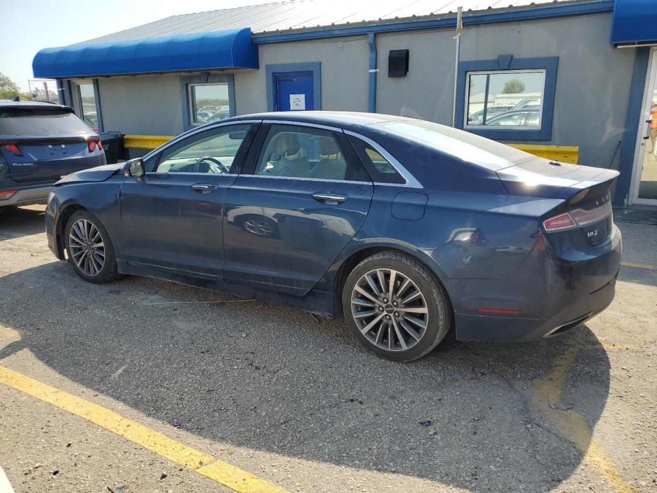 2017 Lincoln Mkz Select - Image 2