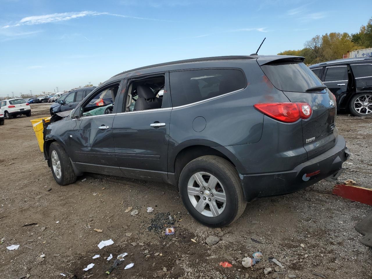 2011 Chevrolet Traverse Lt - Фото 2