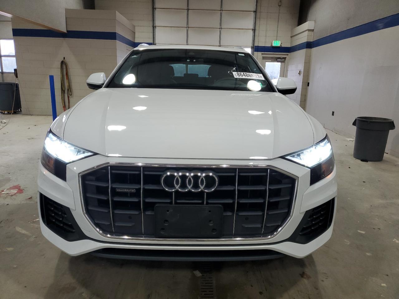 2019 Audi Q8 Premium - Фото 5