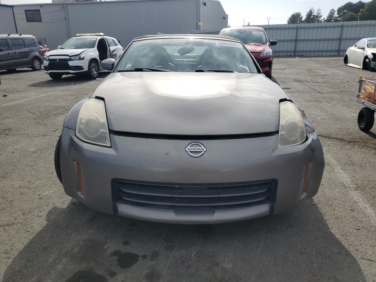 2007 Nissan 350Z Roadster - Image 5