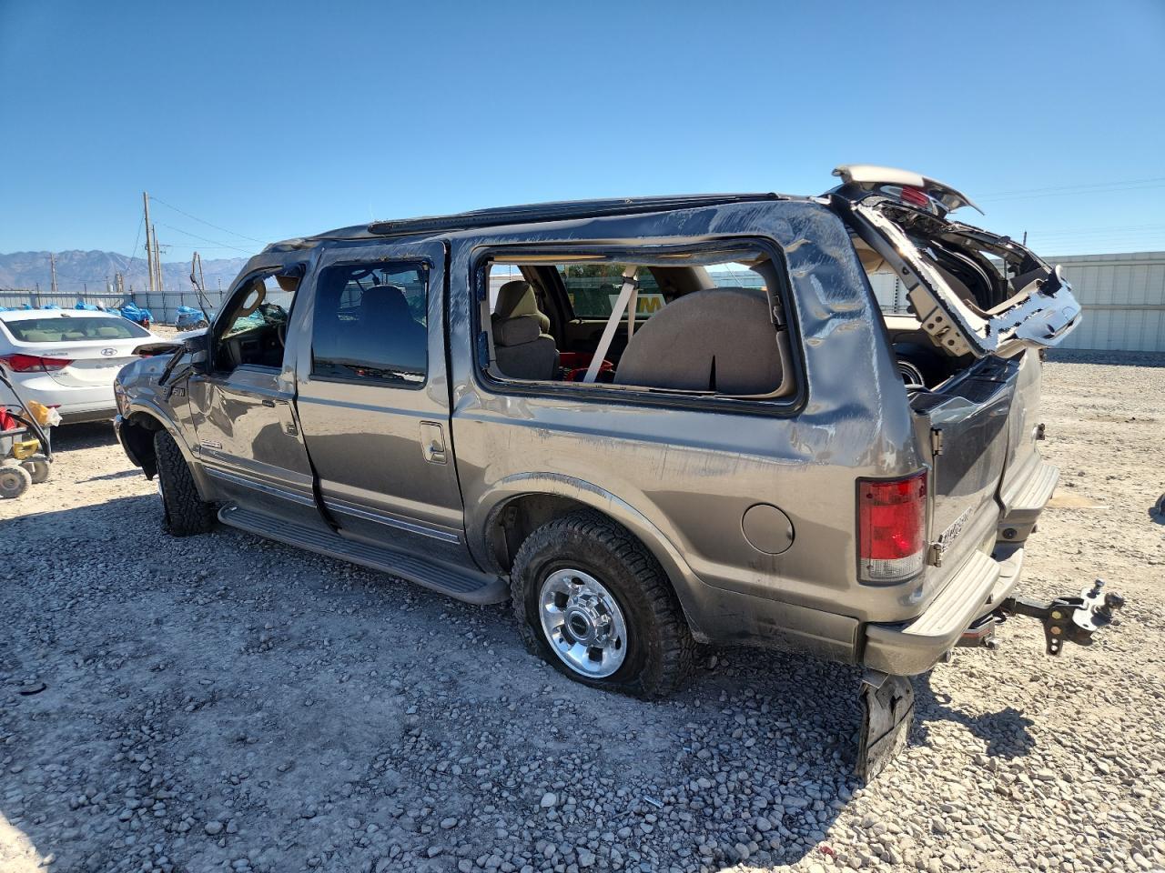 2003 Ford Excursion Limited - Фото 2